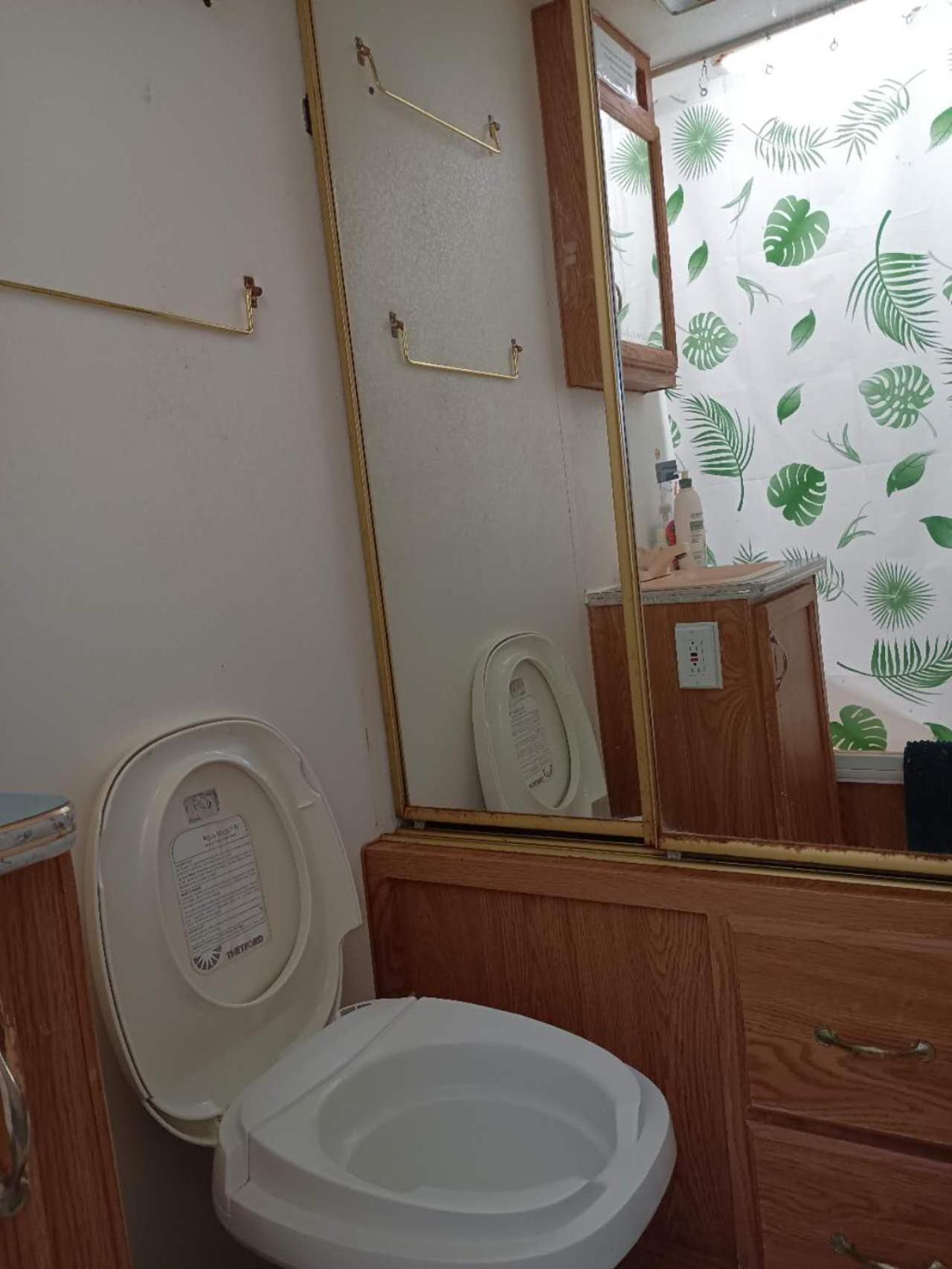 Burnaby East Home المظهر الخارجي الصورة